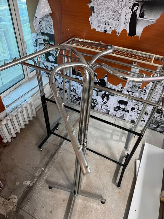 Продам стойки для одежды