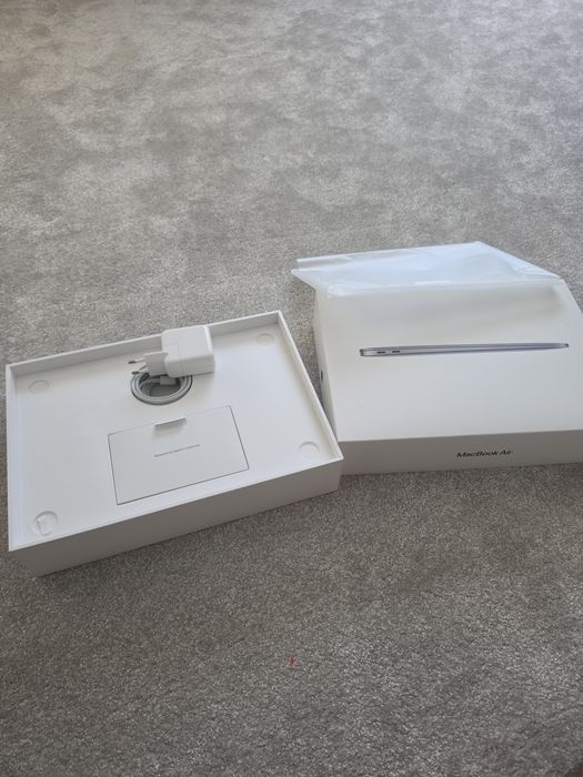 Macbook Air M1 97% baterie