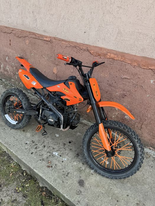 Vand sau schimb cross 125cc