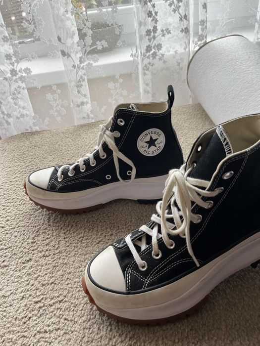 Converse Run Star Hike