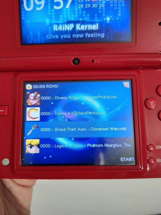 Adaptor R4 2025 cu card  plin cu jocuri DS