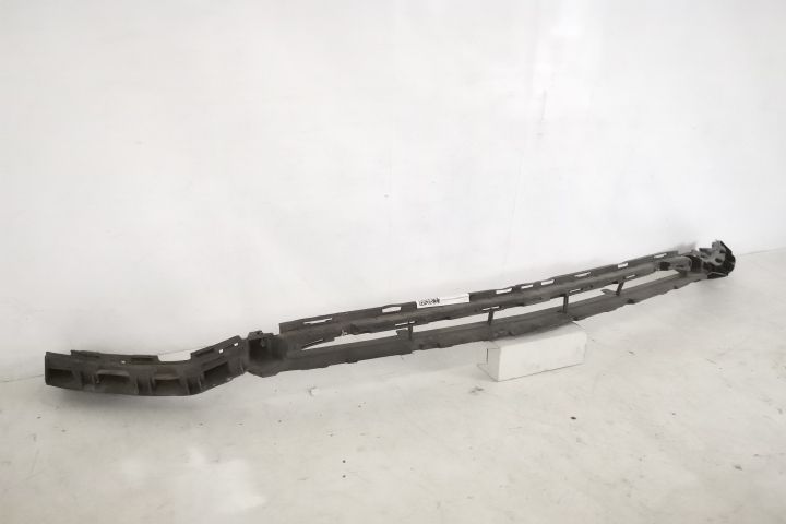 Оригинална долна подсилваща лайсна за предна броня в добро състояние М