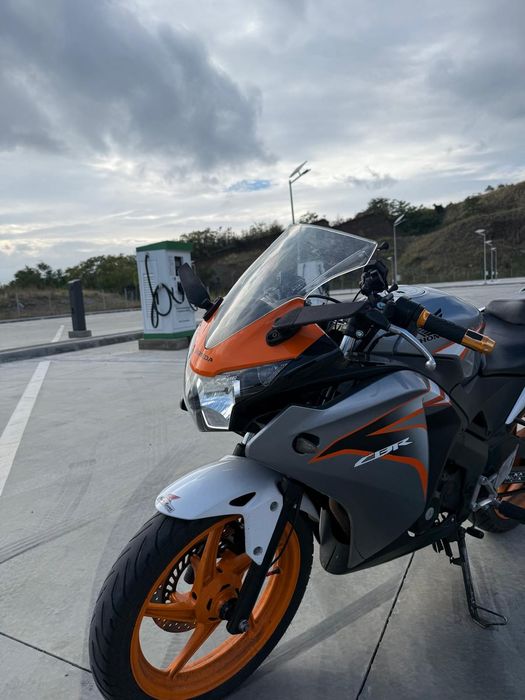 Honda CBR125R JC50
