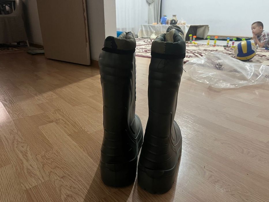 Сапоги ботинка мужские продам