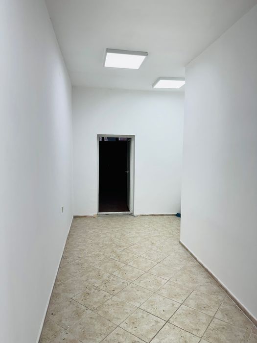 Дава се под наем Магазин в София, Център - 52 кв.м за 612 € - Снимка #6