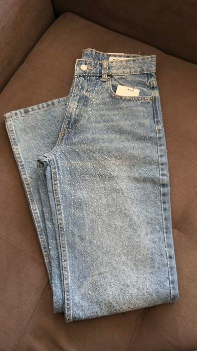 Дънки ZARA.