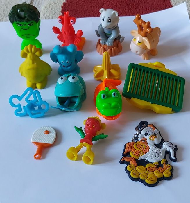 Киндер игрушки разные