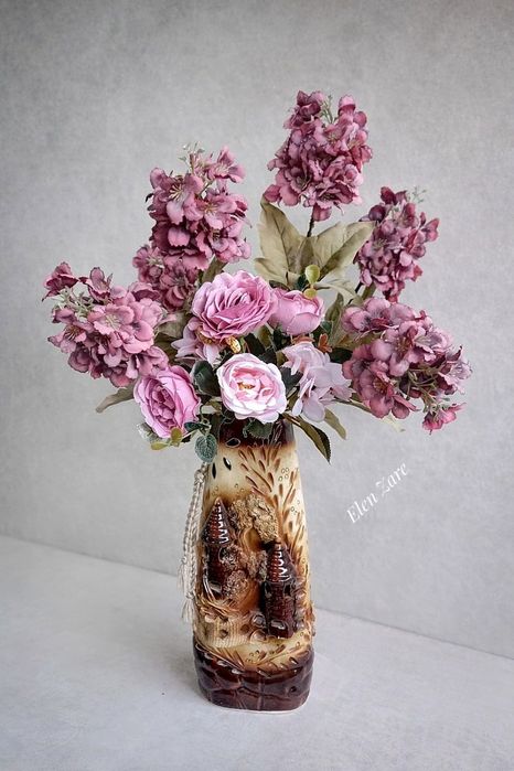 Искусственные цветы,  композиции