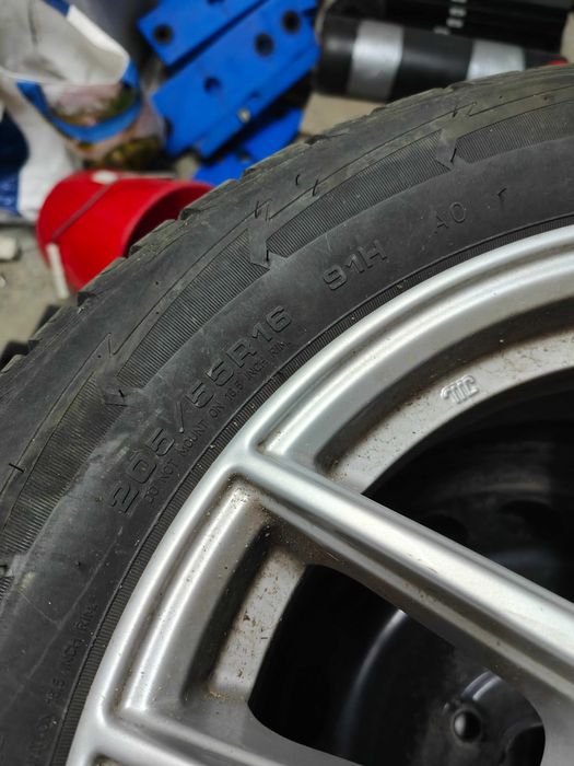 Jante aliaj Anzio Split Polar Silver 205 55 R16 Passat Golf Audi