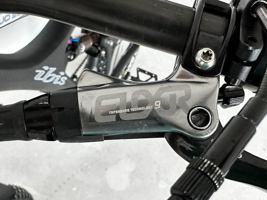 Vând MTB IBIS  Mojo SL full Carbon – Full Suspension – Stare foarte bună
