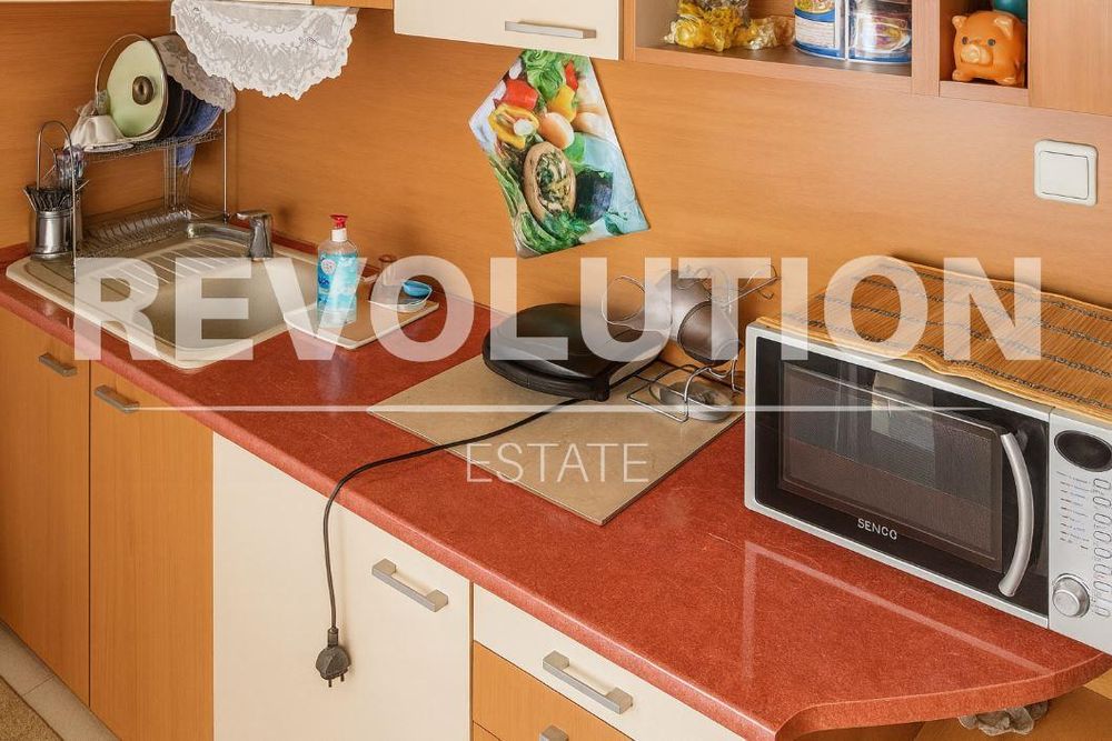 Дава се под наем Двустаен апартамент в Варна, Владислав Варненчик - 70 кв.м за 350 € - Снимка #1