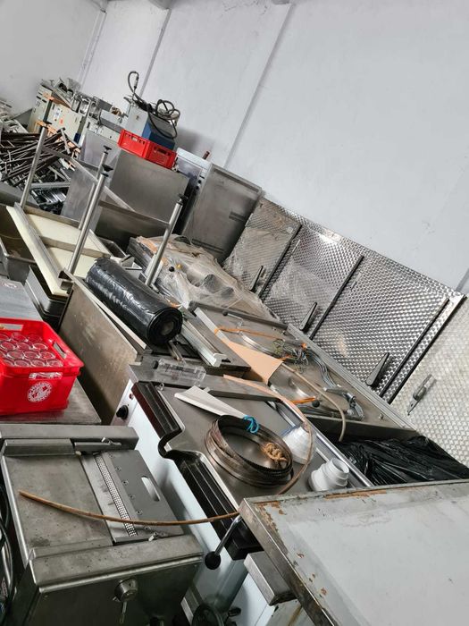 Masina umplut carnati