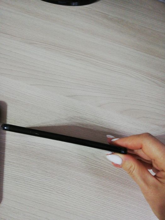 Продам телефон (смартфон) Huawei Nova 2