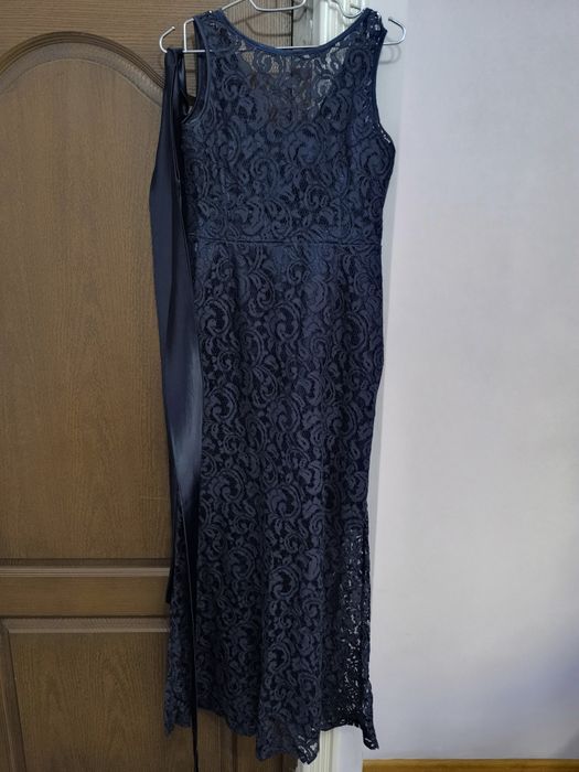 Женское платье..