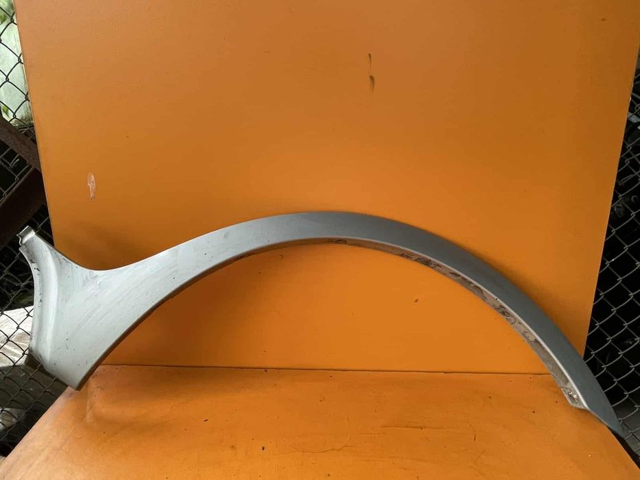 BMW E83 X3 предна дясна вежда раздувка калник M Sport пакет 0200128