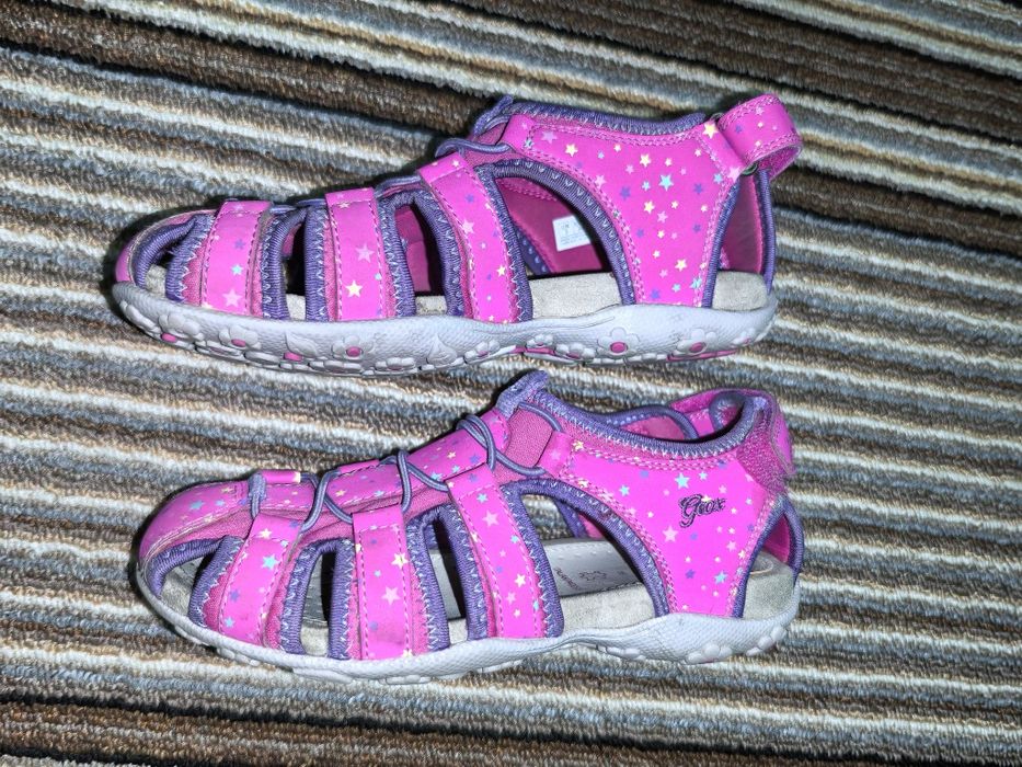 Vând sandale Geox Roxanne