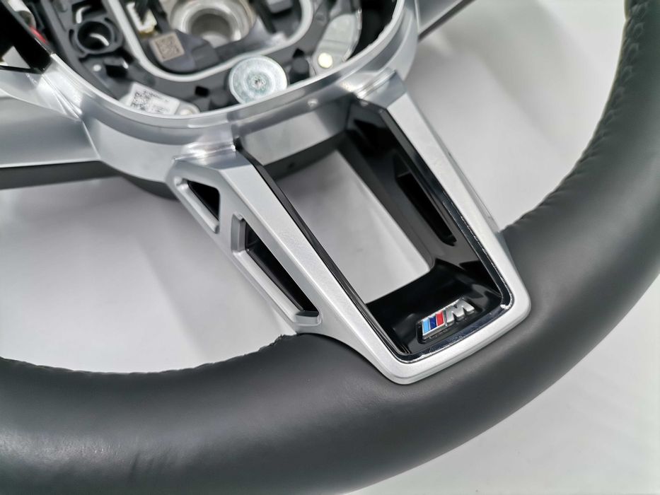 M Sport Черен Кожен Спортен Волан BMW 2 U06 X1 U11 - Отличен