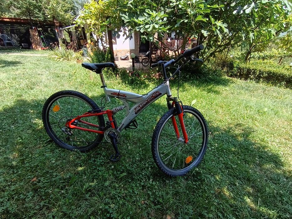 Продавам планински велосипед 26