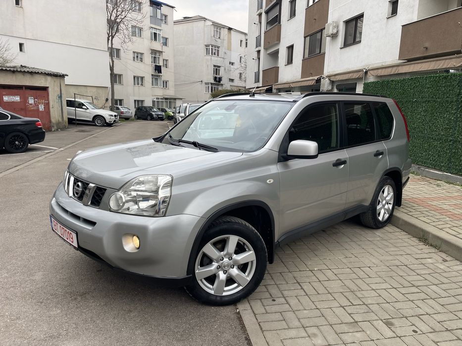 Nissan X trail T31 2.0dci 150cp 4x4 Decuplabil La Buton An 2008