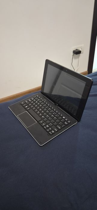 Windows 11 - Tabletă/laptop 2-în-1 Kruger&Matz KM Edge 1087