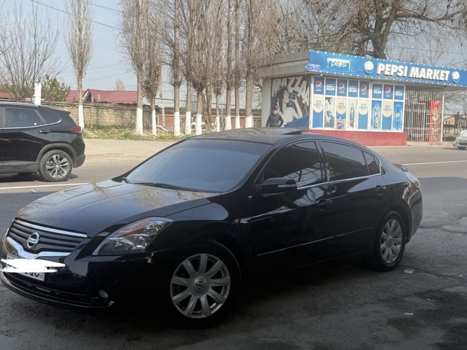 Nissan Altima Дубай