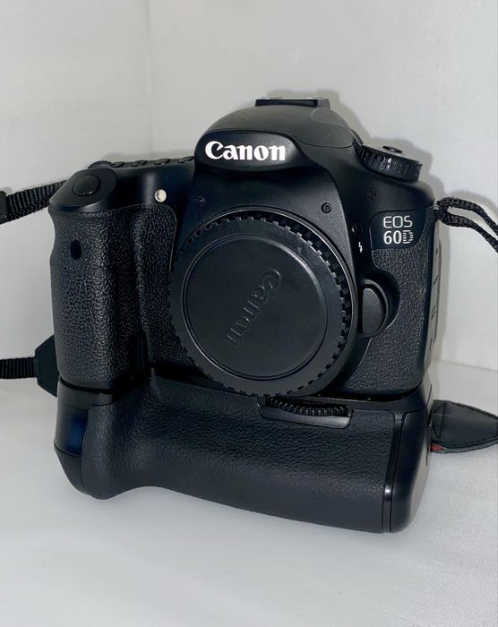 Canon 60D + батериен грип | 26000 кадъра