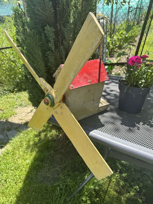 Moara de vant inceput de secol