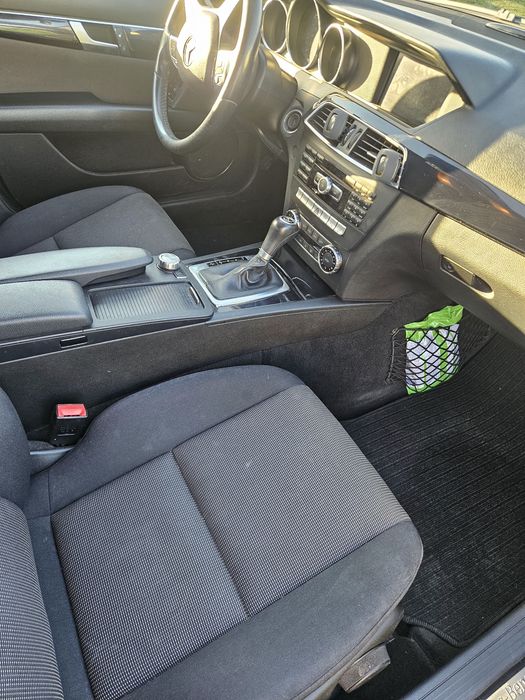 Mercedes W 204 2,2 136 cp