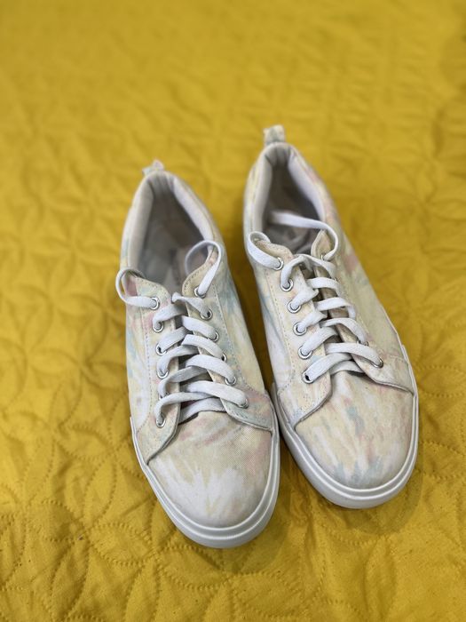 Дамски кецове