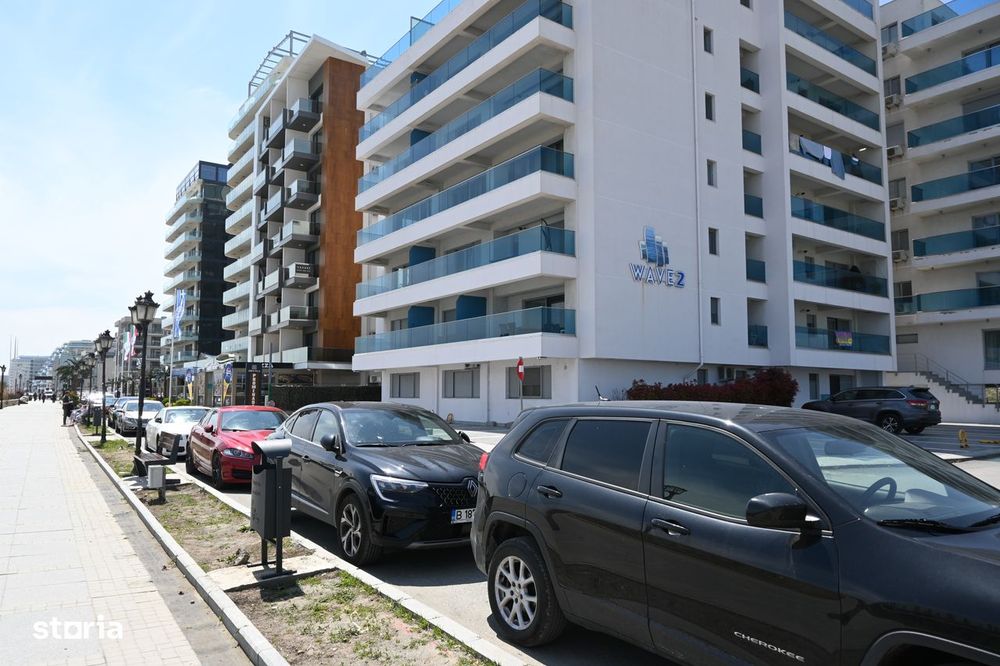 Vand Studio si Parcare cu vedere la mare si promenada !