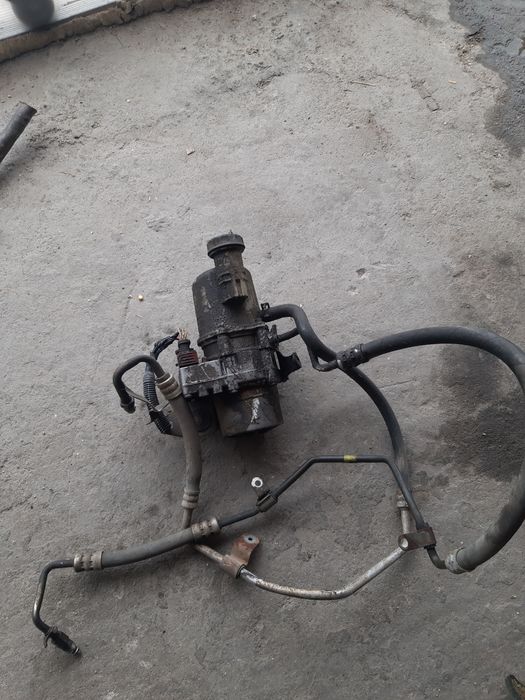 Vand pompa servo logan