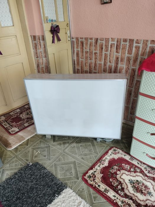 Caseta luminoasă cu neon