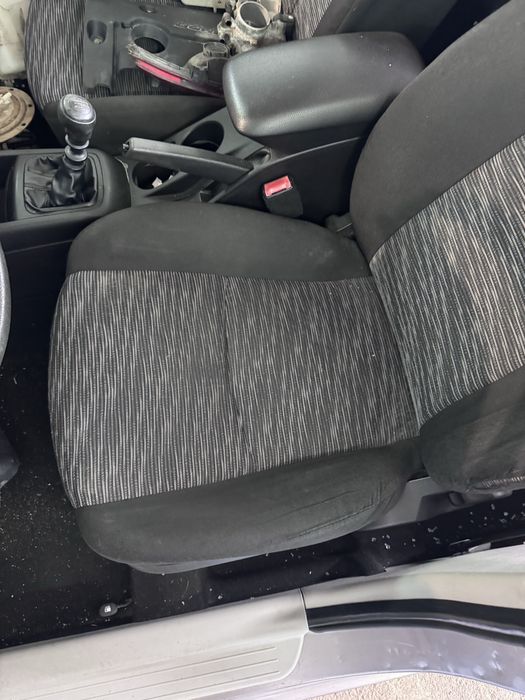 Scaun fata stanga dreapta sofer pasager Kia Ceed volan stanga 2007-2012