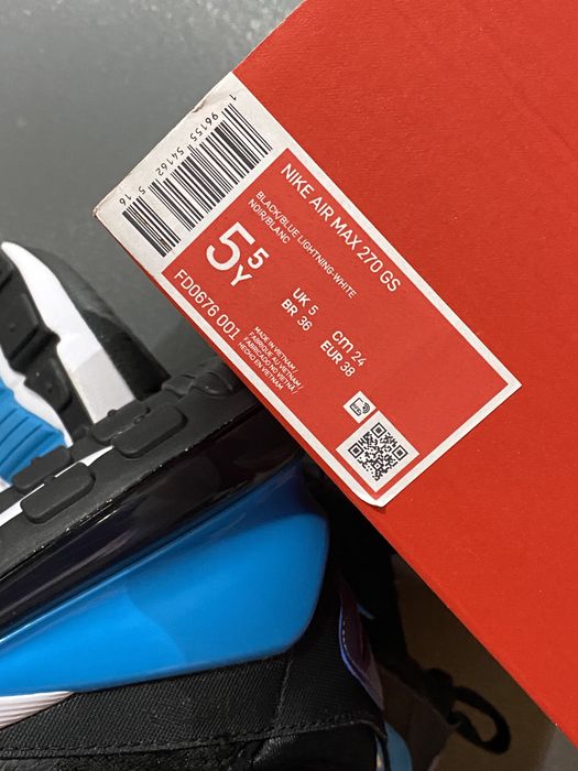 Adidasi Originali Nike Air Max 270 Noi in Cutie