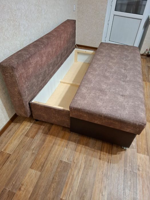 Диван тахта в хорошем состоянии