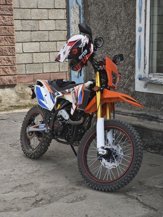 Эндуро обмен на iPhone 16 pro max/17 pro