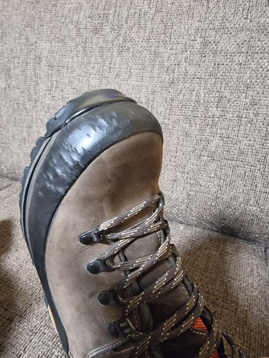 Bocanci meindl nr 44