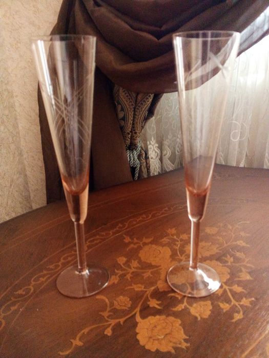 Старинные конусные фужеры  для любых напитков.2шт 80тыс