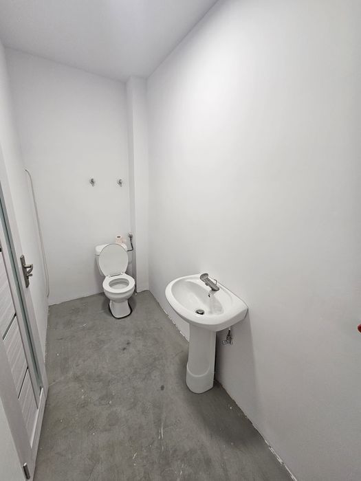 Spatiu comercial de închiriat