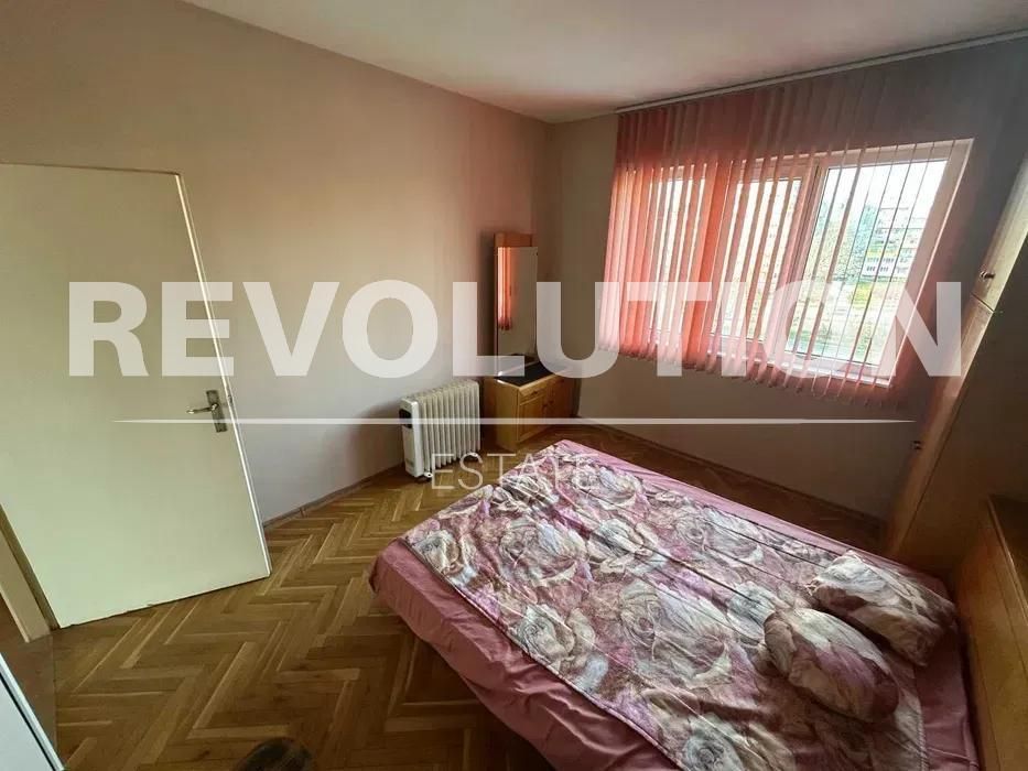 Дава се под наем Двустаен апартамент в Варна, Базар Левски - 78 кв.м за 448.8 € - Снимка #5