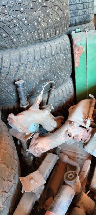 Запчасти на Ауди 100 с4