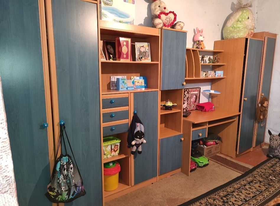 Срочно продам детскую стенку