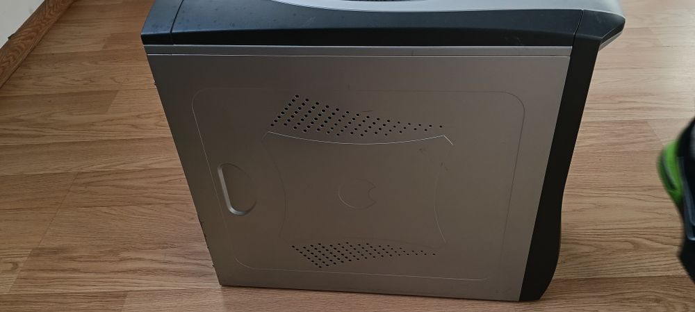 Unitate + monitor