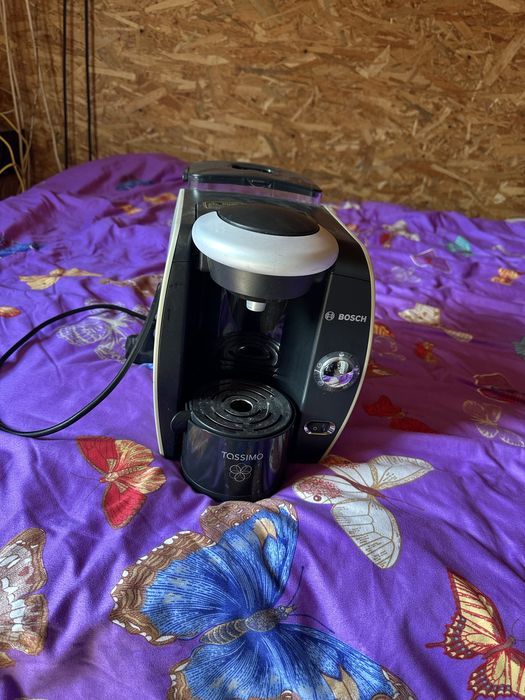 Se vinde/ Aparat de Cafea / Aparat de Fructe