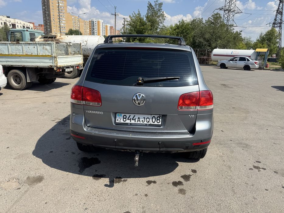 Продам автомобиль Volkswagen Touareg