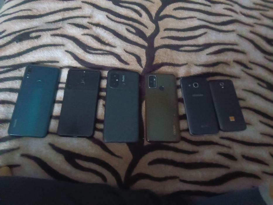 Huawei P Smart 2019
Huawei Mate 10 Lite
Xiaomi Redmi 9 (după cameră și logo)
Oppo A53 (sau ceva din seria A)
Samsung Galaxy J5
Samsung Galaxy J3