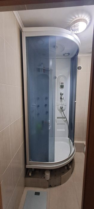 Продам душевую кабину