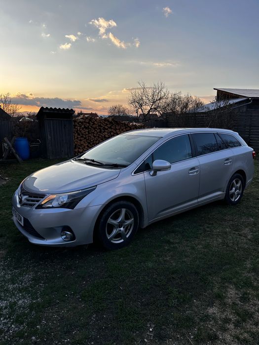 Toyota Avensis T27