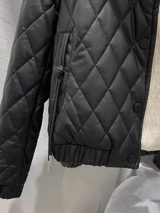 Куртка очень стильная