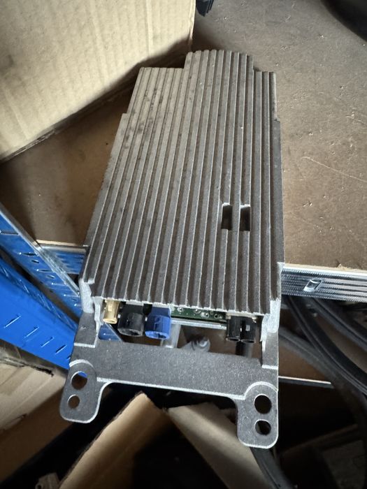 Комбокс за бмв ф10 ф11 ф25 ф26